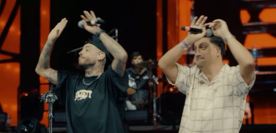 En una versión en vivo, Ulises Bueno se unió con Diego Mujica, de Tambó Tambó, para el exitazo «Falsas promesas»