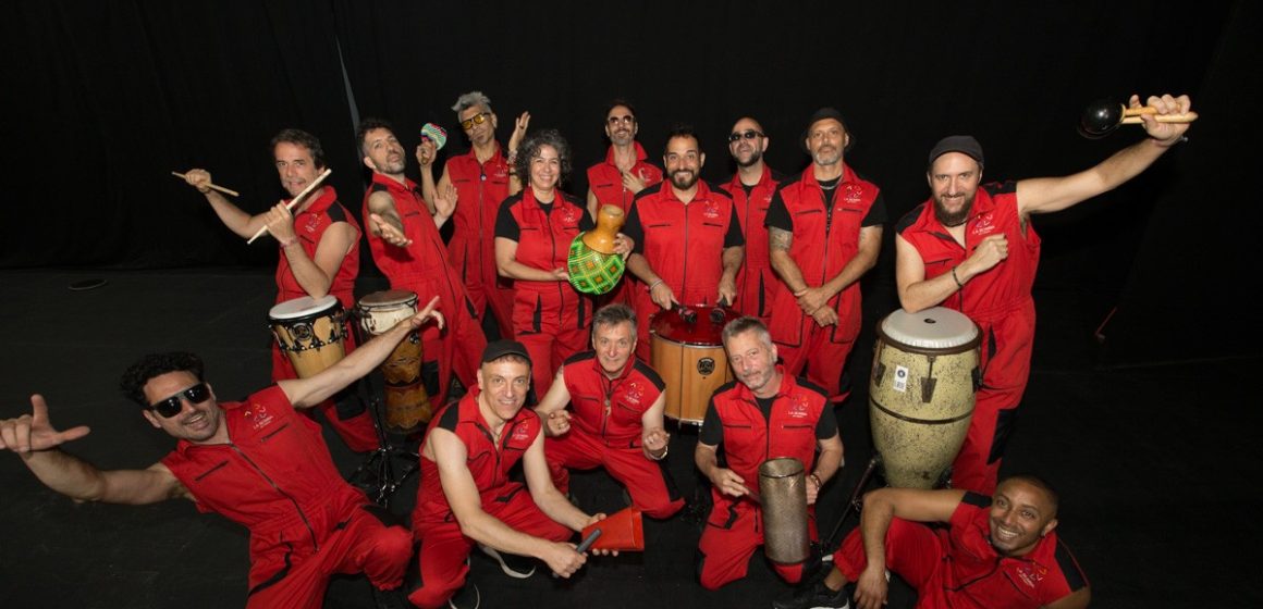 «El Corazón del Ritmo», el nuevo espectáculo de La Bomba de Tiempo que acompañará el invierno dentro de Ciudad Cultural Konex