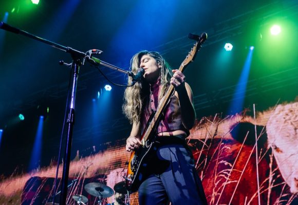 Eruca Sativa sacudió el Estadio Obras con la presentación oficial de su nuevo álbum de estudio, «A Tres Días de la Tierra»