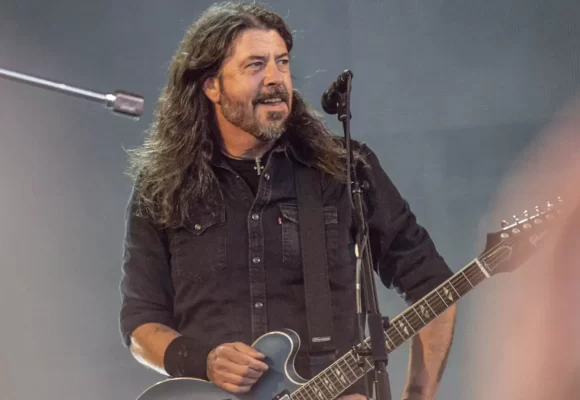 Foo Fighters sorprende con su «Today´s song» y Dave Grohl resume que «hemos vivido momentos de hermosa victoria y momentos de dolorosa derrota»