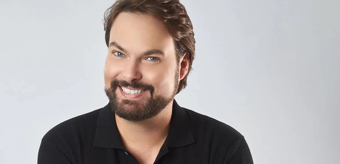 Tras agotar la primera fecha, el comediante venezolano, George Harris, agrega nueva fecha en el Teatro Gran Rex para su espectáculo «El Pueblo de Uno»