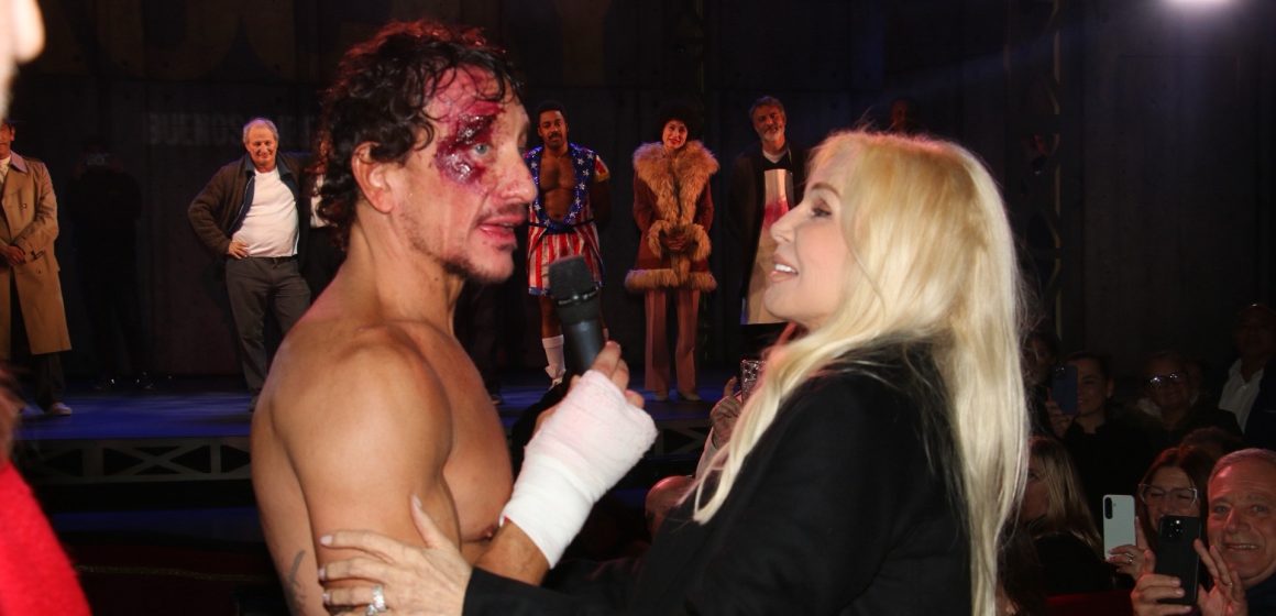 El éxito de «Rocky», por Nico Vázquez, en el Lola Membrives: recibió la visita de Susana Giménez