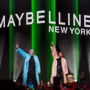 Belleza y glamour: Entre la música y el estilo, se desarrolló el evento «Teddy Session, Maybylle Nueva York» en el Movistar Arena; las participantes probaron las nuevas tintas de labios y cerró la noche Miranda!